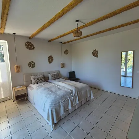 Monteurzimmer 5 * Zeuthen